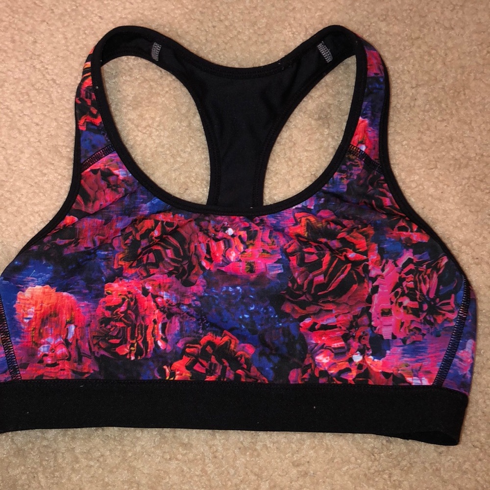 Super cute patterned sports bra
